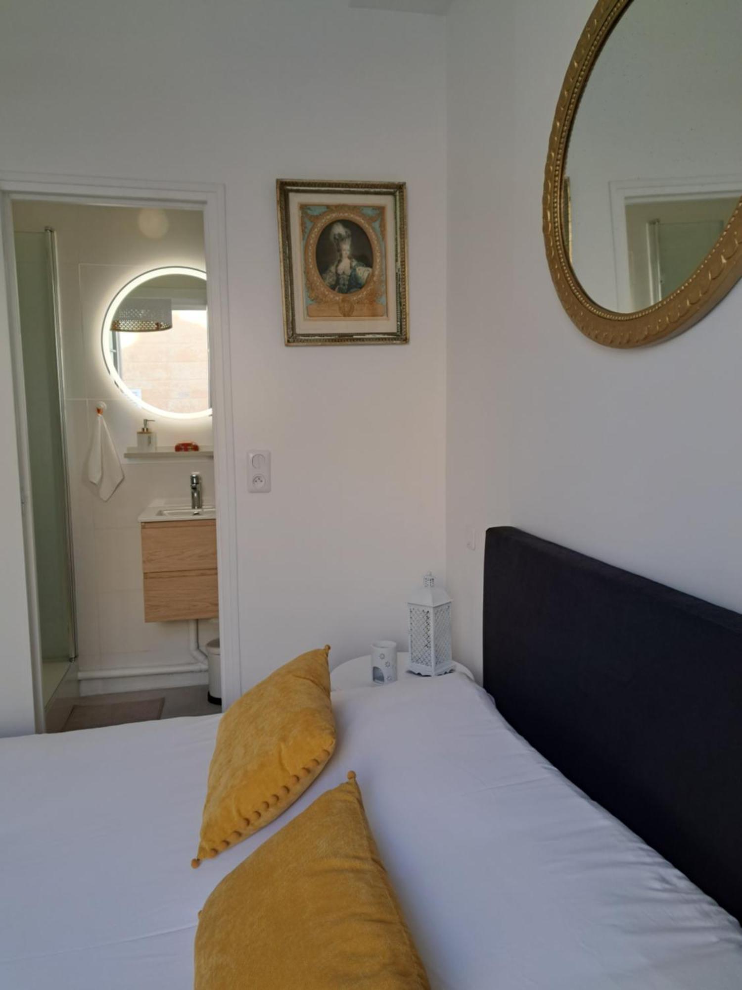 Agreable 2 Pieces - Rue Du Vieux Versailles Kültér fotó